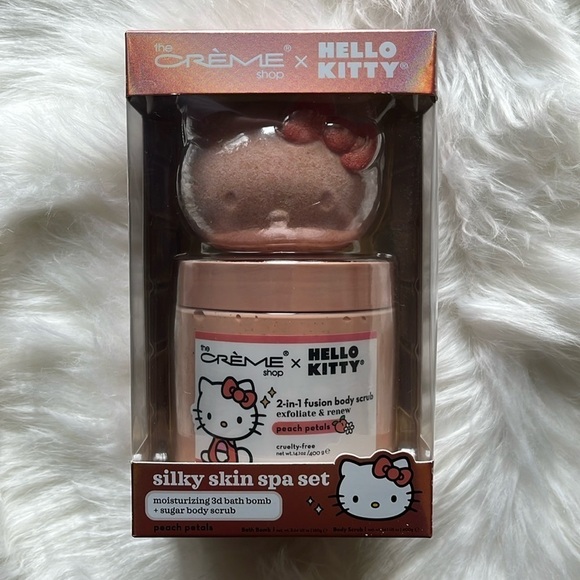 Hello Kitty Other - 🆕 The Creme Shop x Hello Kitty Silky Skin Spa Set Sugar Body Scrub